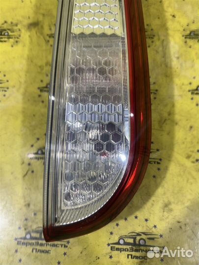 Фонарь задний правый Ford Focus 2