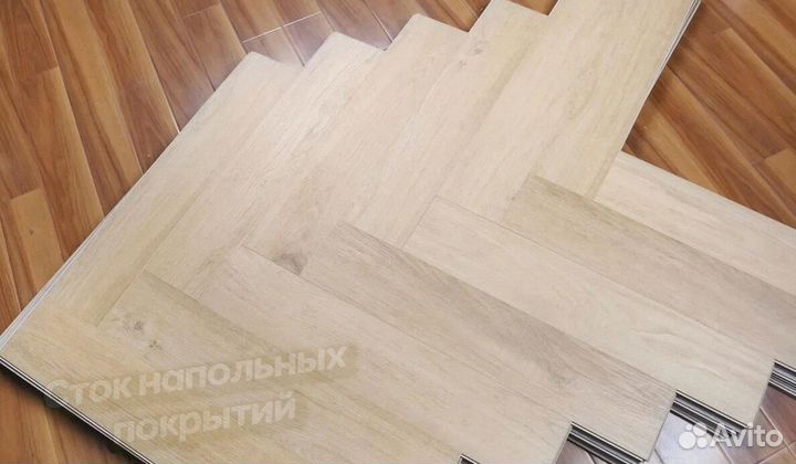 Кварцвиниловая плитка елка