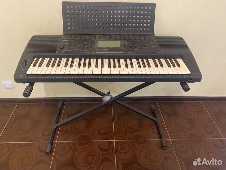 Синтезатор yamaha PSR-520