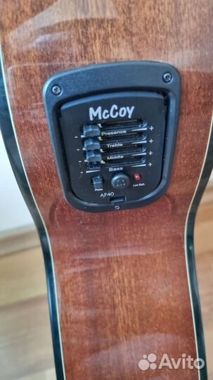 Акустическая гитара