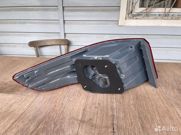 Фонарь задний наружный правый Kia RIO 2011-2014