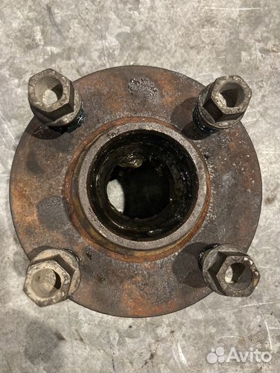 Задняя ступица ауди 80 б4