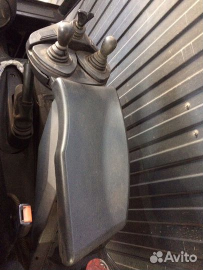 Электропогрузчик linde г/п 2т. Высота 6м