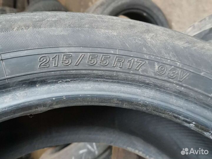 Yokohama dB Decibel E70B 215/55 R17 96V