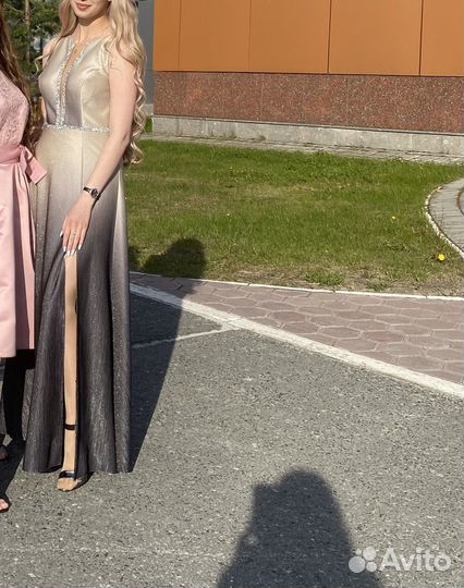 Вечернее платье в пол