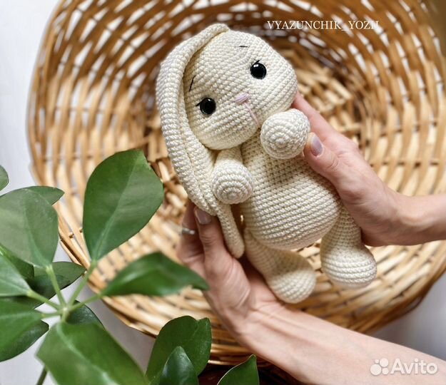 Вязаные игрушки мишка, лев, кот, вязаная зайка