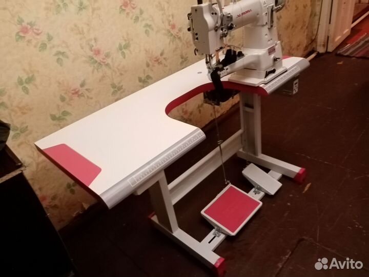 Швейная машина