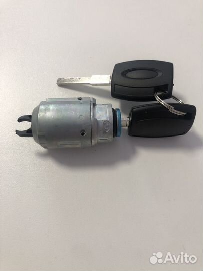 Личинка замка капота с ключом ford focus 2