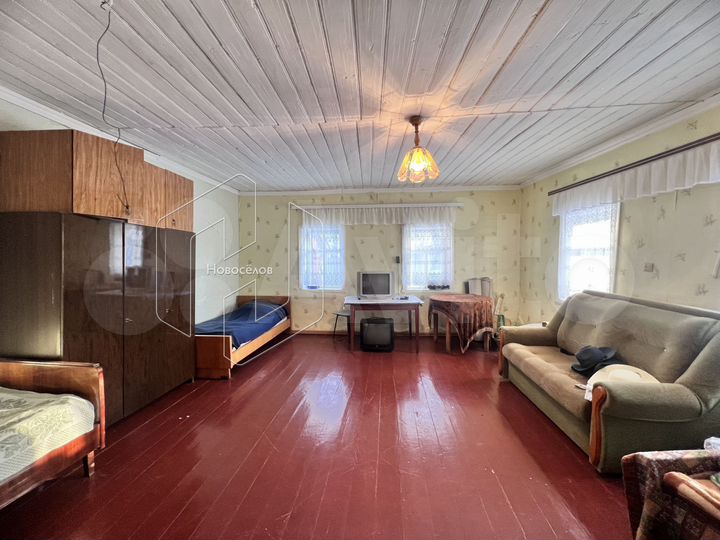 Дом 48,5 м² на участке 46 сот.