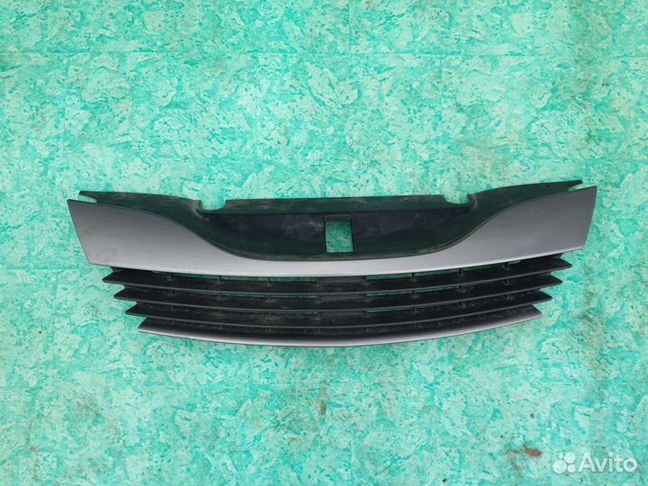 Решётка радиатора Renault Laguna 2