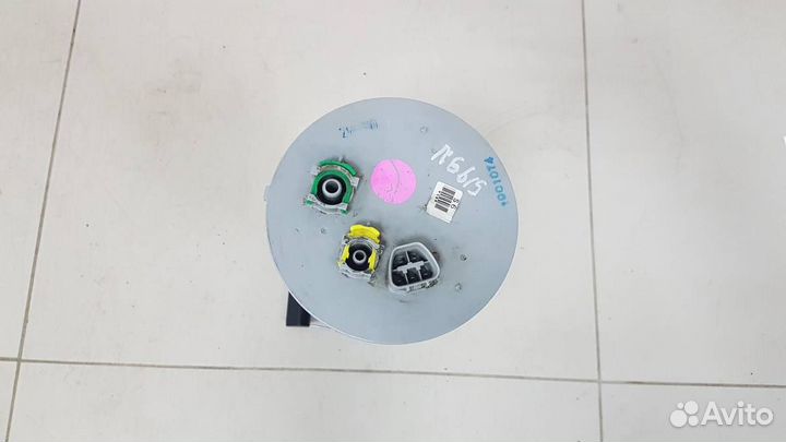 Б/У Датчик уровня топлива 7701060270 toyota