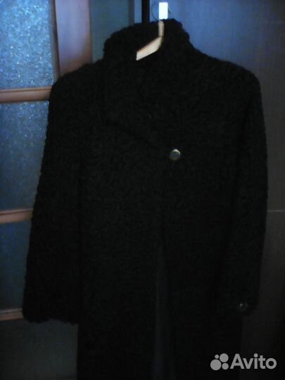 Пальто женское каракуль