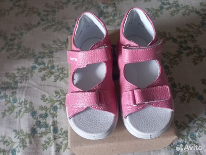 Сандали на девочку 24 размер