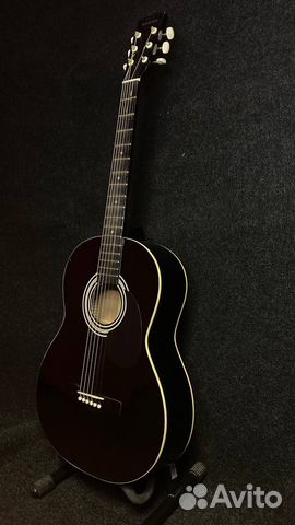 Акустическая гитара