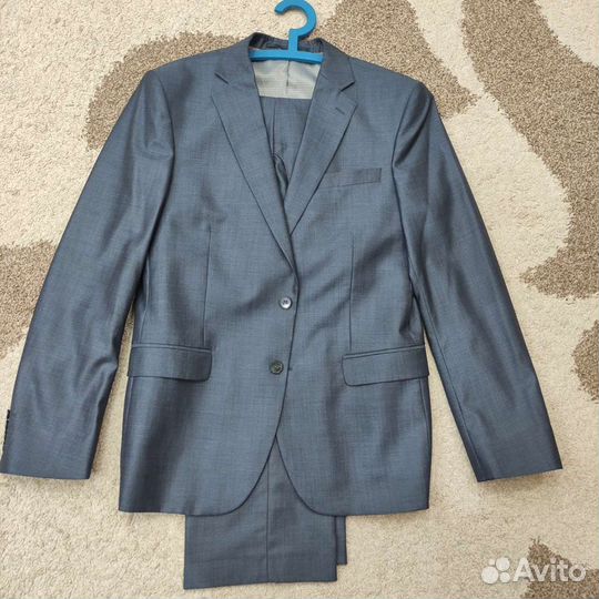 Мужской классический костюм