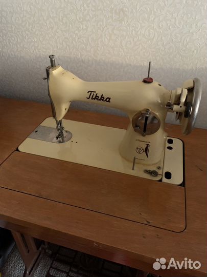 Швейная машина Тиккакоски винтаж 1953 года