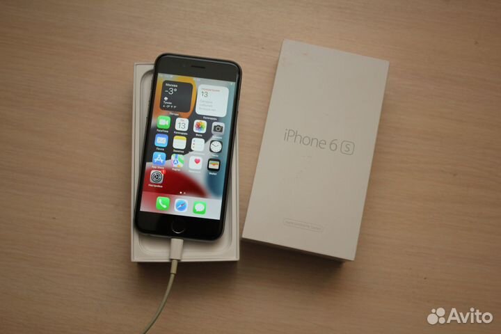 iPhone 6S, 64 ГБ