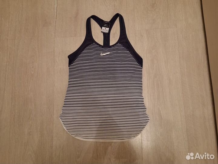 Теннисный костюм nike