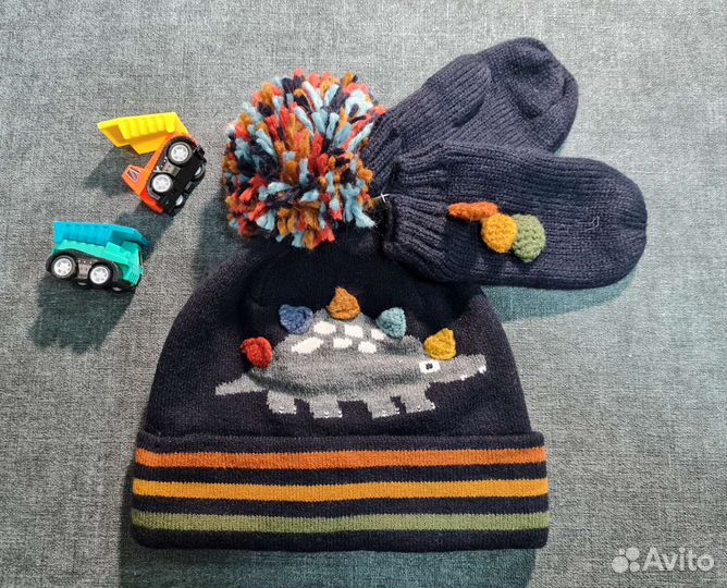 Шапка и варежки на мальчика 3-4 года Next