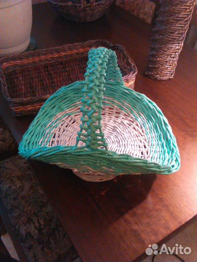 Плетеная фруктовница