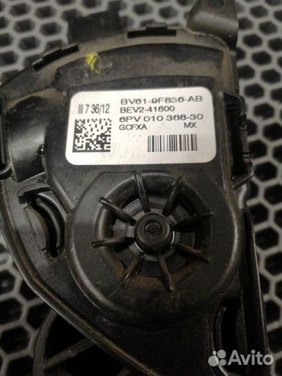 Педаль газа Ford Focus 3 седан 1.6 iqdb 2012