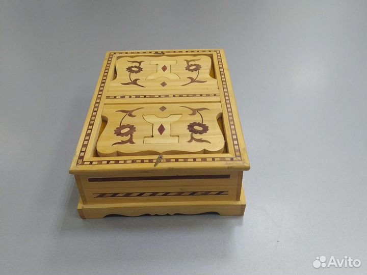 Подставка для чтения Корана