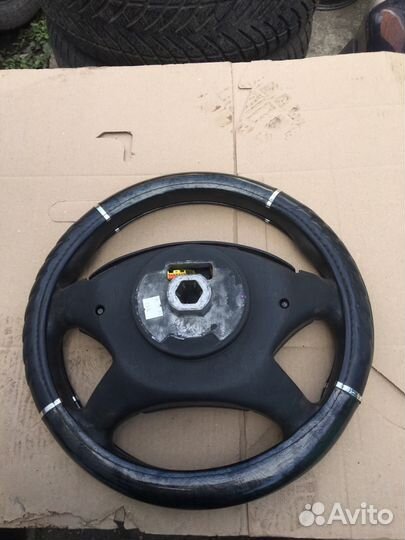Руль с подушкой на Форд Фокус-1 Американец