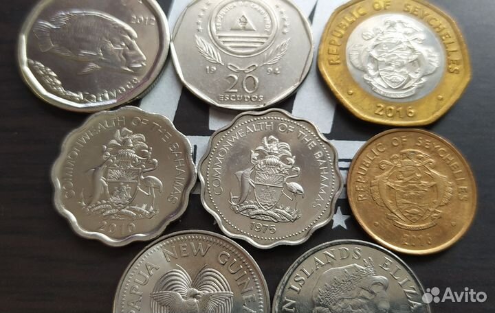 Монеты островов