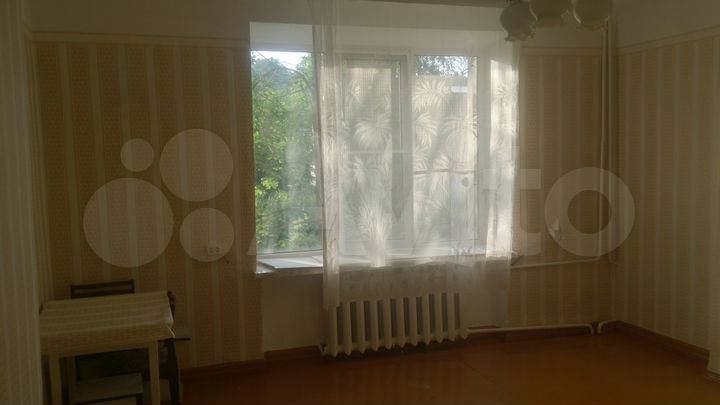 Комната 24 м² в 4-к., 2/4 эт.