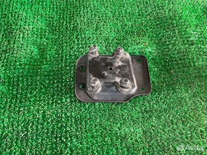 Кронштейн усилителя бампера лев. зад. Infiniti Fx3