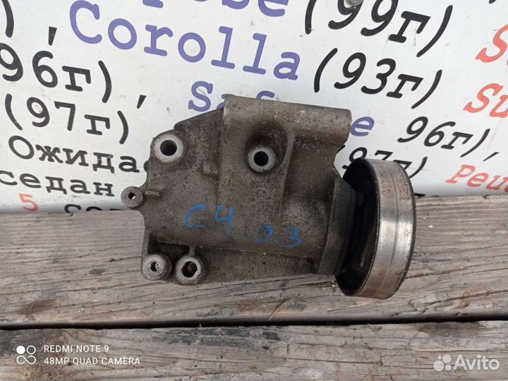 Audi A6 C4 Ауди А6 С4 кронштейн вискомуфты