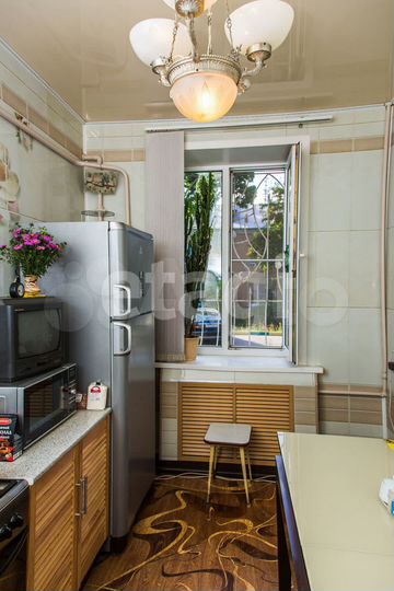 3-к. квартира, 70 м², 1/2 эт.