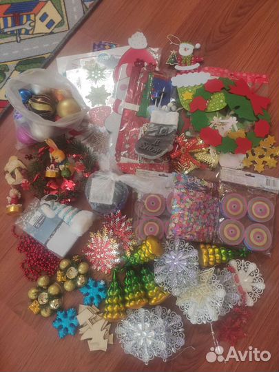 Елочные игрушки