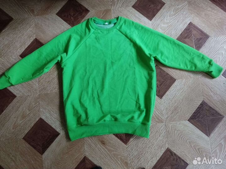 Спортивные костюм