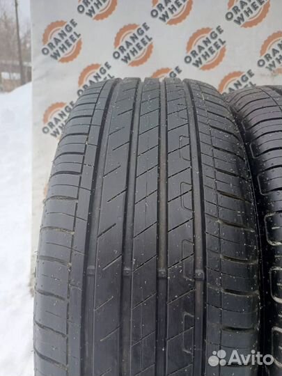 Goodyear EfficientGrip Performance 215/55 R17