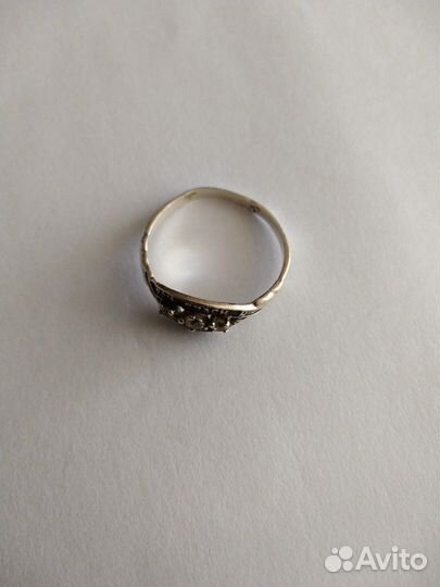 Серебряное кольцо