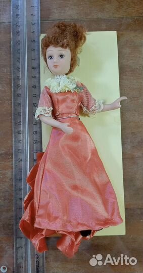 Коллекционные фарфоровые куклы Дамы Эпохи 6 шт