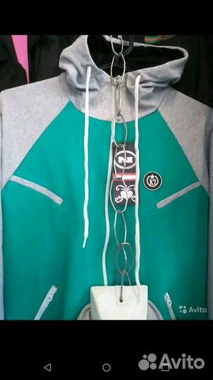 Костюмы для спорта новые