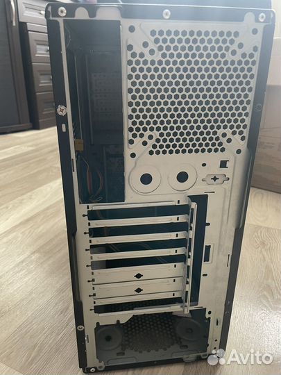 Корпус для пк компьютера gigabyte