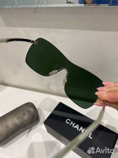 Солнечные очки chanel
