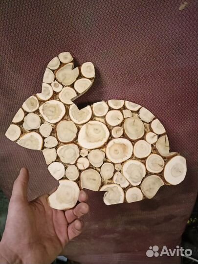 Панно Заяц из можжевельника