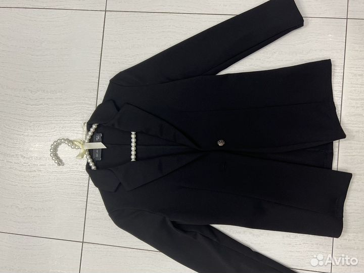 Пиджак для девочки Gloria Jeans 140 см (8-10лет)