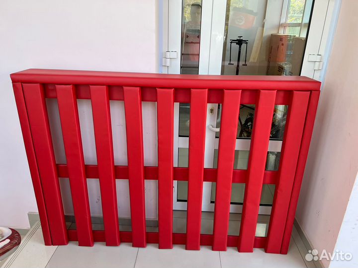 Стеновой протектор