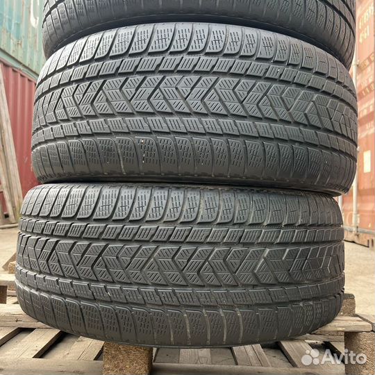 Pirelli Scorpion Winter 275/45 R21