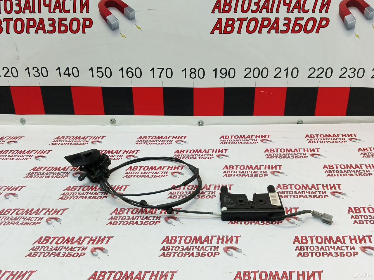 Замок капота трос ручка Zeekr 001 рест