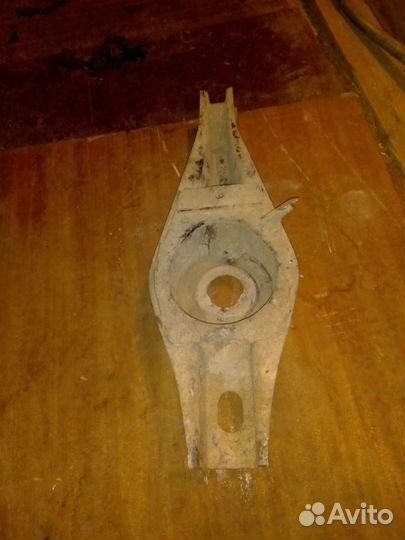 Рычаг Peugeot 406