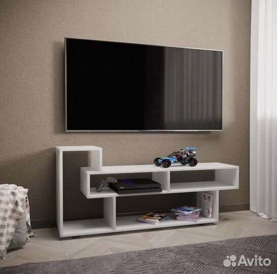 Тумба под телевизор из массива дерева