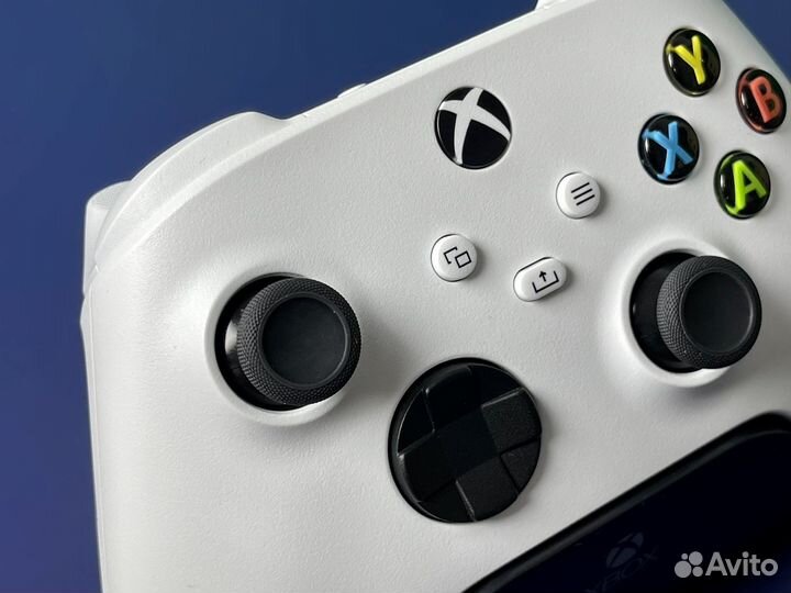 Геймпад Xbox Series S/X Model 1914 (белый, новый)