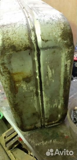 Канистра 20 литров бу железная