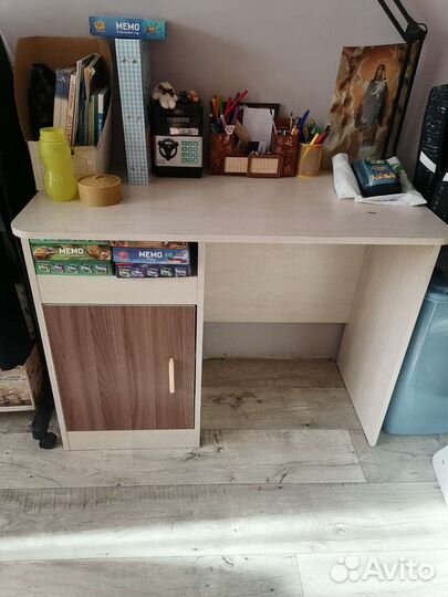 Письменный стол